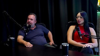 Negative media helps, only films without a condom, commented on the porno actress arrested in Paraguay, and the position she likes... - Binho TED (Official Ted) | watch ON: SHEER/RED
