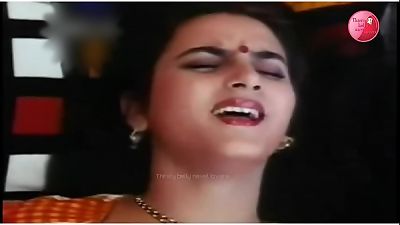 Farah screaming loud indian aunty